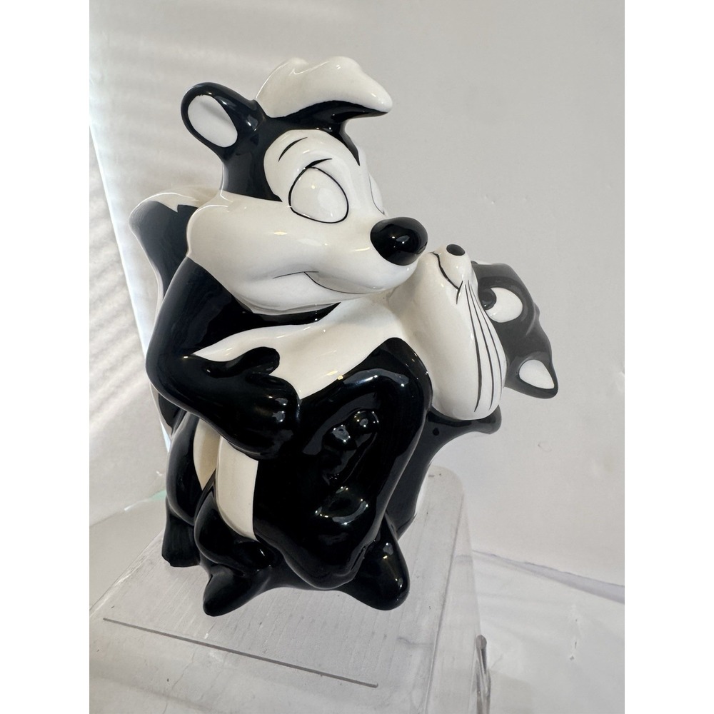 Vintage Pepe Le Pew Penelope Ceramic Coin Bank Warner Bros Looney Tunes Skunk
